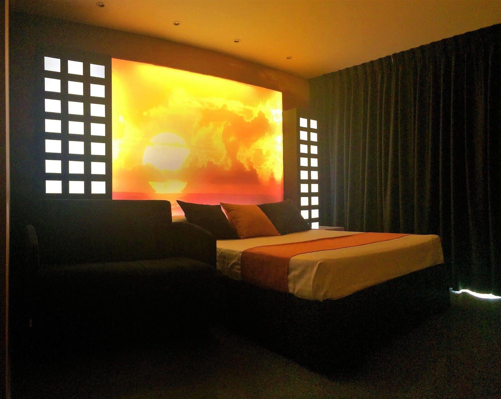 Hotel Indiana Пинто Экстерьер фото
